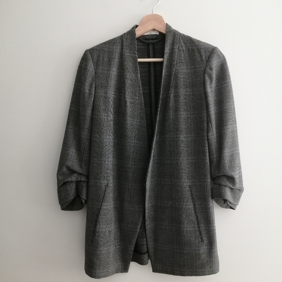 Aritzia Babaton Power Hip Blazer Macauley Glencheck Gray Blue Plaid Size 0 - Picture 3 of 17
